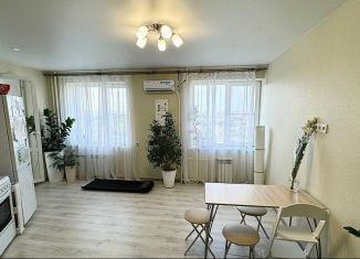 Сдача в аренду 3-ком. квартиры, 75 м2, Батайск, улица Луначарского, 177Бк1