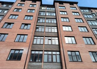 Продажа трехкомнатной квартиры, 137 м2, Владикавказ, улица Курсантов-Кировцев, 29к1