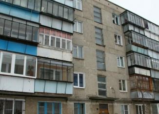 Продам двухкомнатную квартиру, 45.3 м2, Челябинская область, улица Матросова, 1