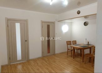 Продается 3-ком. квартира, 73.6 м2, Калининградская область, Земельная улица, 8-8А