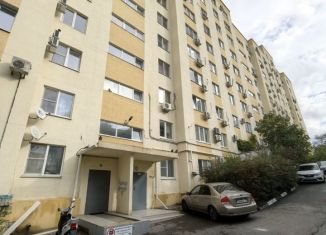 Сдается в аренду 1-ком. квартира, 40 м2, Геленджик, микрорайон Парус, 11