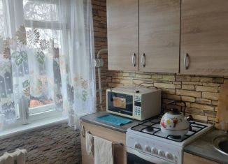 Сдается 4-ком. квартира, 56 м2, Людиново, улица Рагули, 2