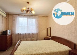 Продам 1-ком. квартиру, 33 м2, Тольятти, Приморский бульвар, 29