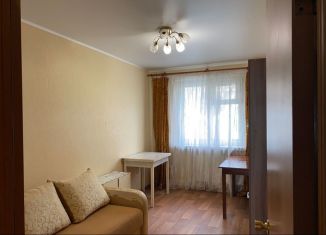 Продам 3-ком. квартиру, 55 м2, Казань, Светлая улица, 17, Кировский район