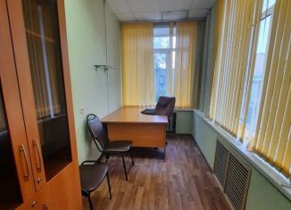 Сдача в аренду офиса, 16.5 м2, Псковская область, улица Льва Толстого, 8А