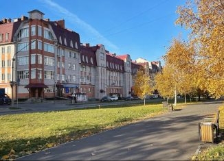 Продается трехкомнатная квартира, 122.2 м2, Череповец, улица Батюшкова