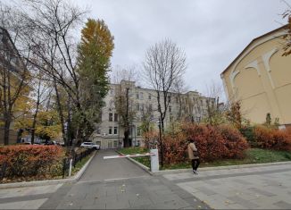 Продается квартира студия, 17.9 м2, Москва, улица Земляной Вал, 65, метро Марксистская