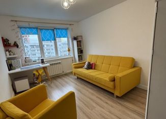 Продается трехкомнатная квартира, 68 м2, Тольятти, улица Матросова, 15