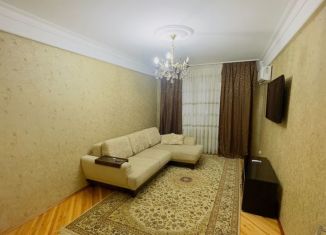 Сдаю 2-комнатную квартиру, 60 м2, Махачкала, проспект Насрутдинова, 22