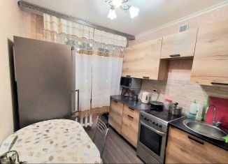 Сдаю в аренду 2-ком. квартиру, 44 м2, Камчатский край, улица Толстого, 1