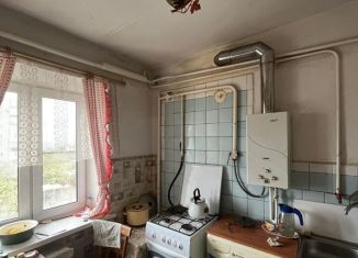 Продается 2-ком. квартира, 45 м2, Азов, Московская улица, 25