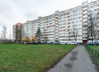 Продается 3-комнатная квартира, 59.1 м2, Санкт-Петербург, улица Тамбасова, 4к2, муниципальный округ Сосновая Поляна