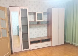 Сдаю двухкомнатную квартиру, 48 м2, Курганинск, улица 76-й Квартал, 23