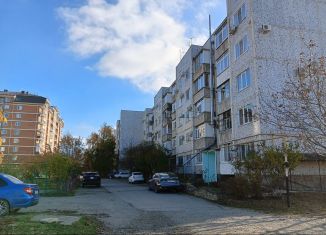 Продам 1-ком. квартиру, 35 м2, Лабинск, Школьная улица, 169/2