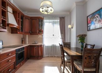 Продам 3-ком. квартиру, 83.1 м2, Новосибирск, улица Аэропорт, 5, метро Гагаринская