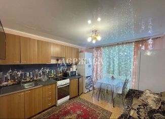 Продается 2-ком. квартира, 49 м2, Старый Оскол, микрорайон Жукова, 45