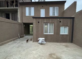 Сдаю в аренду дом, 200 м2, посёлок городского типа Семендер, улица Иллазарова, 39