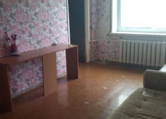 Сдача в аренду трехкомнатной квартиры, 48.3 м2, Сосновоборск, улица Труда, 19