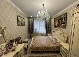 Продается 2-комнатная квартира, 65 м2, Александров, улица Жулёва, 1к1