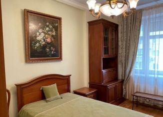 Аренда 3-комнатной квартиры, 90 м2, Москва, улица Пудовкина, 7В, метро Парк Победы