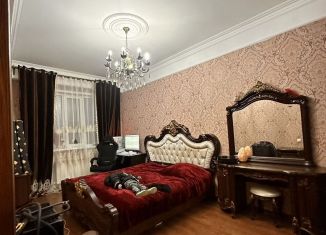 Продажа 3-ком. квартиры, 80 м2, Махачкала, Газопроводная улица, 14А/1