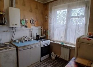 Продается двухкомнатная квартира, 45 м2, Астрахань, улица Космонавтов, 10, Советский район