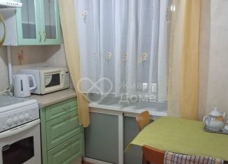 Продаю 2-ком. квартиру, 49 м2, Волгоград, улица Тулака, 4, Советский район