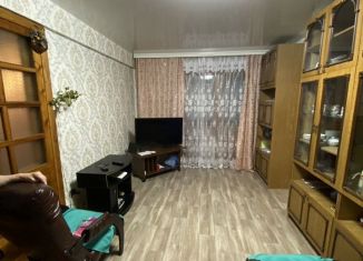 Продаю 2-ком. квартиру, 45 м2, Новомосковск, улица Мира, 18