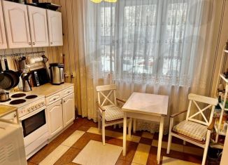 Продам 3-комнатную квартиру, 75 м2, Москва, Варшавское шоссе, 104, метро Севастопольская