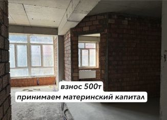 Продаю многокомнатную квартиру, 89 м2, Дагестан, улица Даганова, 130