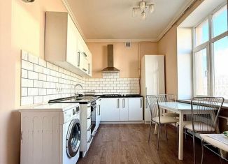 Сдам в аренду 3-комнатную квартиру, 81.3 м2, Москва, Кутузовский проспект, 31, район Дорогомилово