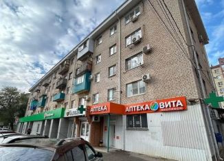 Продаю 2-ком. квартиру, 42.3 м2, Элиста, улица А. Сусеева, 9