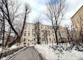 Продам квартиру студию, 18.1 м2, Москва, улица Земляной Вал, 65, метро Марксистская