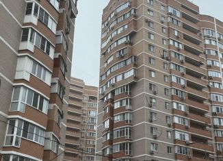 Продам офис, 45 м2, Краснодар, улица 70-летия Октября, 1/2, микрорайон Юбилейный