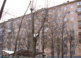 Трехкомнатная квартира на продажу, 81 м2, Москва, улица Марии Ульяновой, 9к2, ЮЗАО