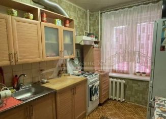 Продам 3-комнатную квартиру, 59 м2, Минеральные Воды, Школьная улица, 21