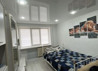 Продам 4-ком. квартиру, 75 м2, Шахты, улица Ворошилова, 7