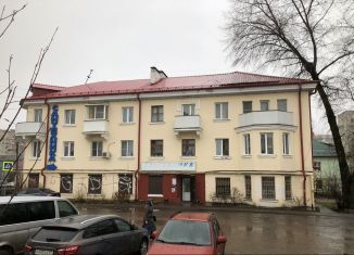 Продам двухкомнатную квартиру, 45 м2, Смоленск, улица Крупской, 44