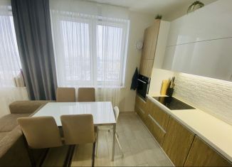 2-комнатная квартира на продажу, 68 м2, Екатеринбург, улица Татищева, 140, ЖК Белый Парус