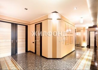 Продаю четырехкомнатную квартиру, 195 м2, Новосибирск, улица Крылова, 4, метро Красный проспект