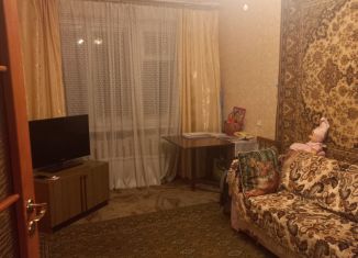 Продам 1-комнатную квартиру, 30 м2, Старая Русса, Александровская улица, 47