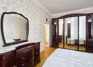 3-комнатная квартира на продажу, 77 м2, Москва, улица Кедрова, 13к1, метро Академическая