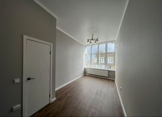 Продам 1-ком. квартиру, 40 м2, Краснодар, улица имени 40-летия Победы, 178к3, ЖК Флотилия