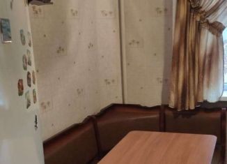 Сдам в аренду 2-ком. квартиру, 51 м2, посёлок Майский, Садовая улица, 14