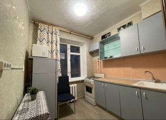 Сдается в аренду 1-ком. квартира, 33 м2, Москва, улица Трофимова, 15, улица Трофимова