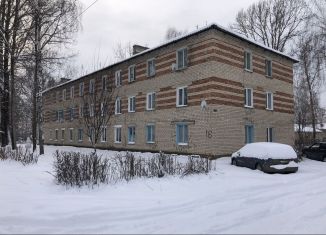 Продается трехкомнатная квартира, 52 м2, село Новослободск, село Новослободск, 4
