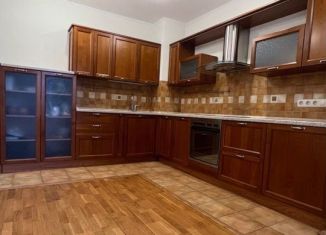 Продам 5-комнатную квартиру, 189 м2, Тольятти, бульвар Кулибина, 6А