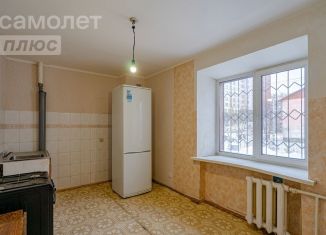 Продается 3-комнатная квартира, 94.1 м2, Екатеринбург, метро Чкаловская, улица Гастелло, 1