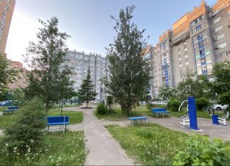 Сдается в аренду двухкомнатная квартира, 75 м2, Казань, улица Адоратского, 3А, ЖК Серебряный каскад