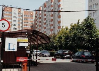 Продаю машиноместо, 15 м2, Ставропольский край, улица Тухачевского, 17/4